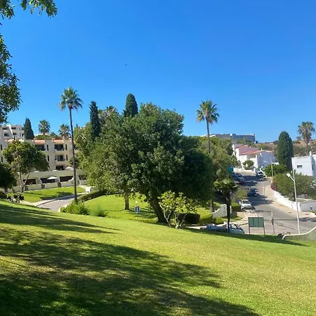 Garden Αλμπουφέιρα